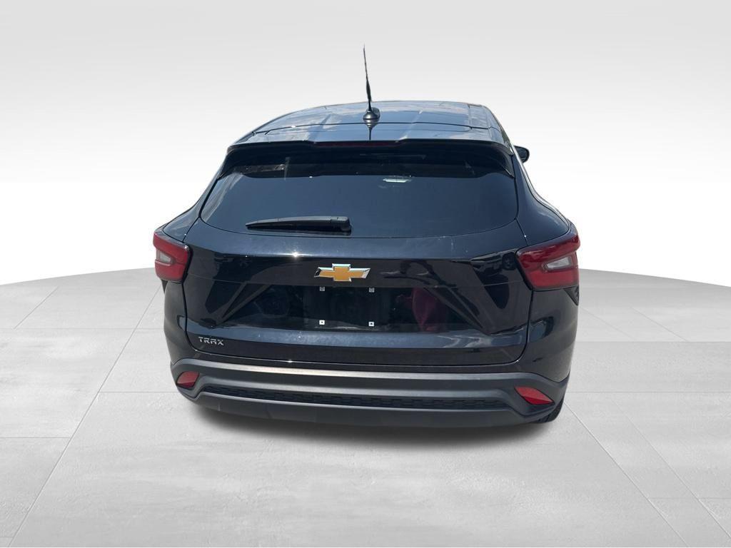 used 2024 Chevrolet Trax car, priced at $21,075