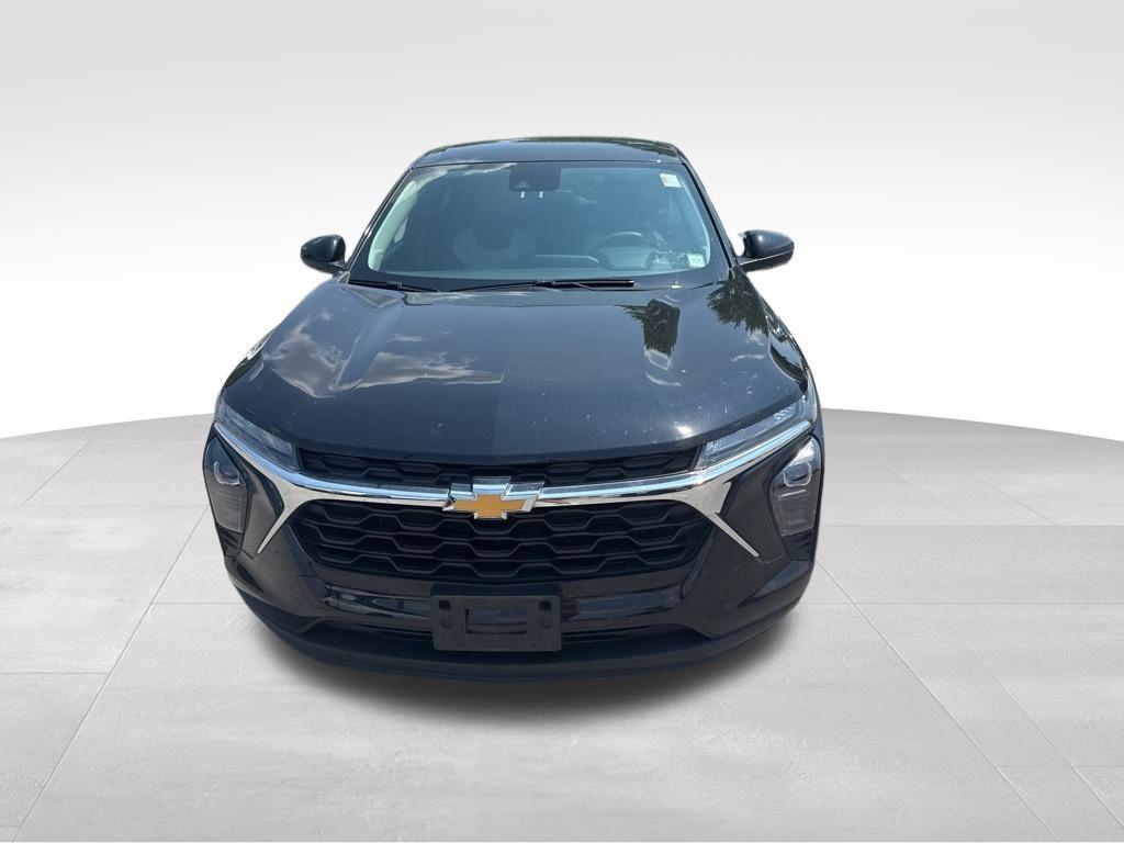 used 2024 Chevrolet Trax car, priced at $21,075
