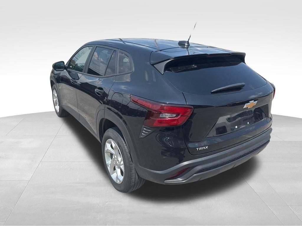 used 2024 Chevrolet Trax car, priced at $21,075