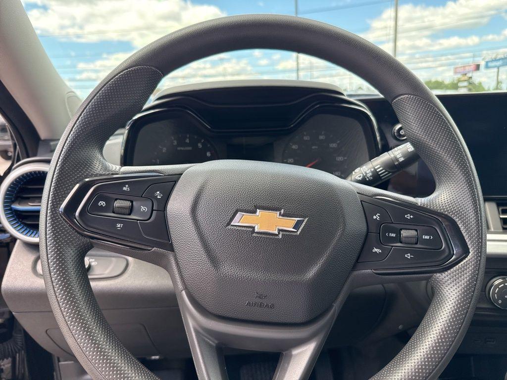 used 2024 Chevrolet Trax car, priced at $21,075