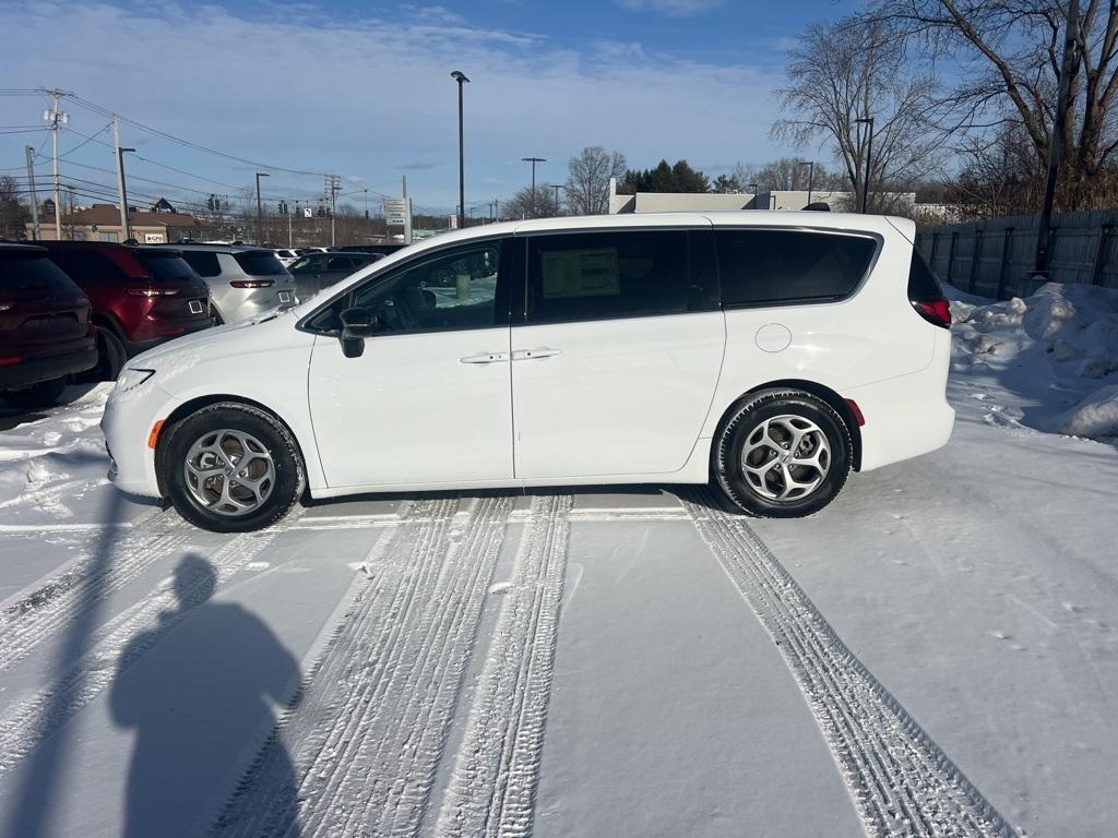 used 2024 Chrysler Pacifica car, priced at $41,609