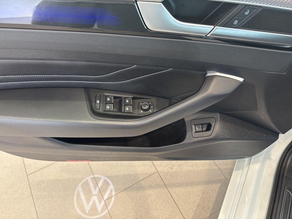 used 2023 Volkswagen Arteon car, priced at $31,998