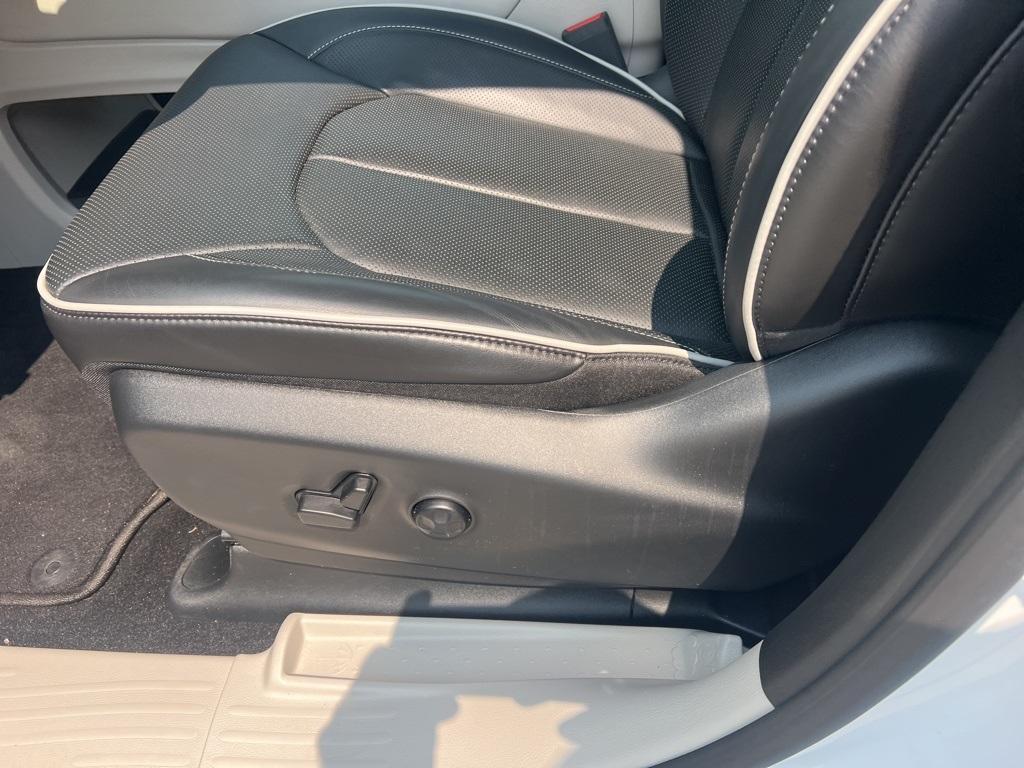 used 2024 Chrysler Pacifica car, priced at $45,900