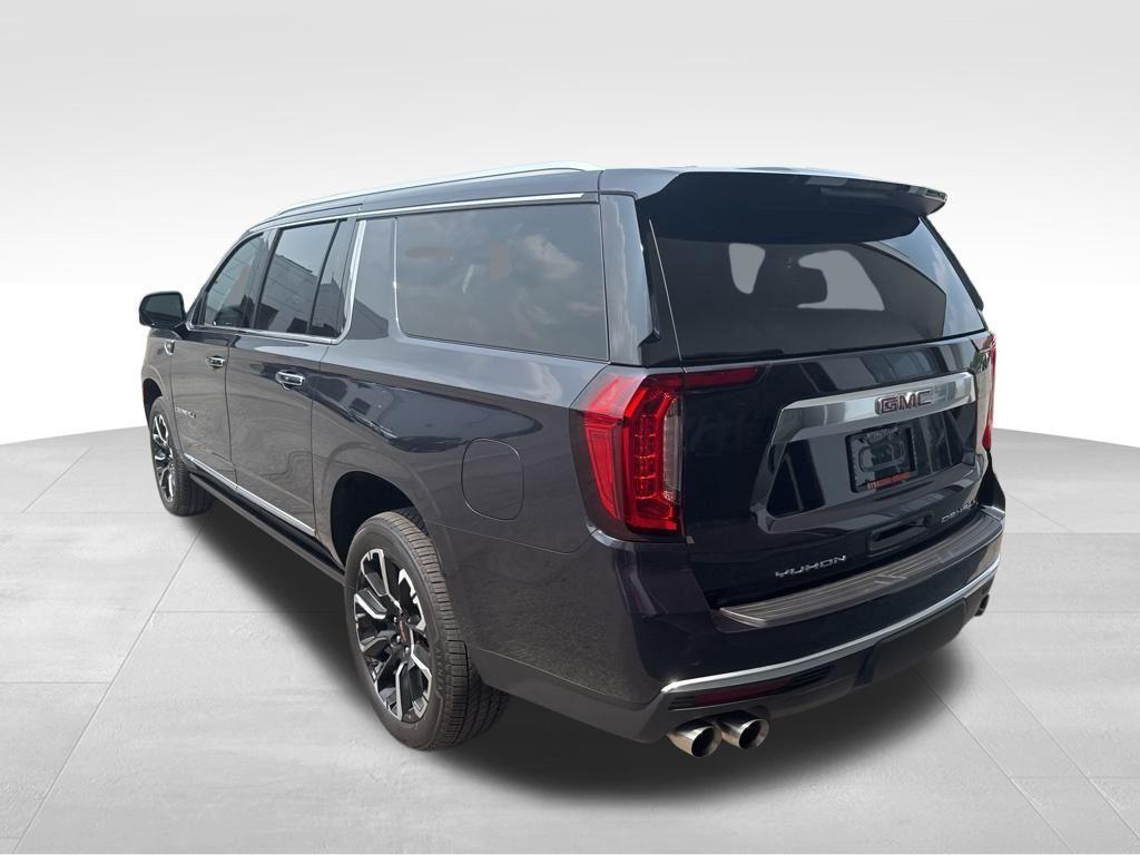 used 2024 GMC Yukon XL car, priced at $83,999