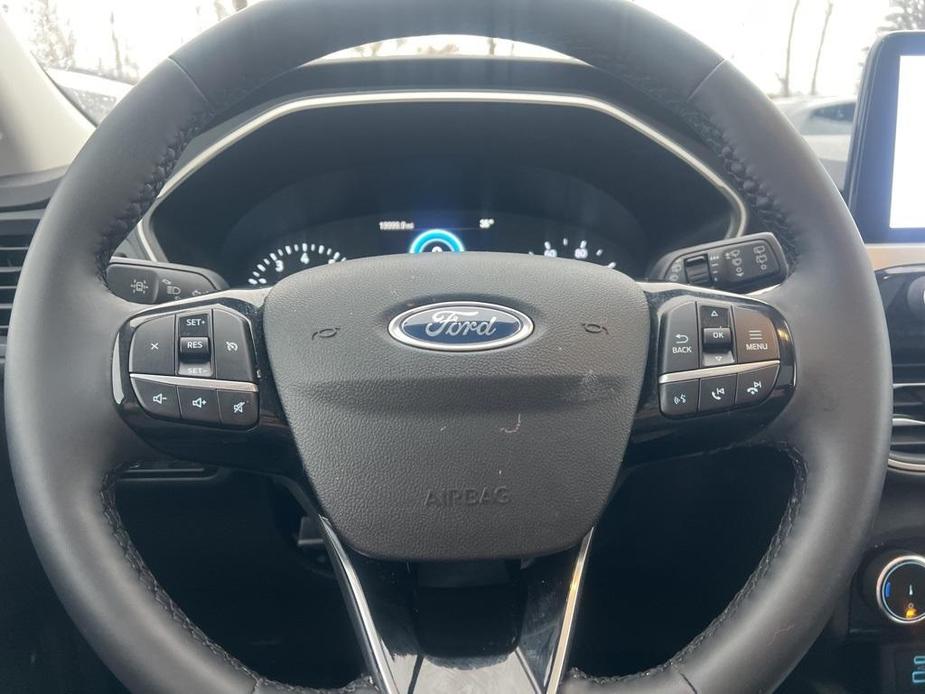 used 2022 Ford Escape car, priced at $22,499