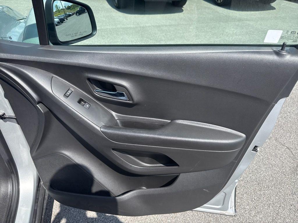 used 2022 Chevrolet Trax car, priced at $17,895