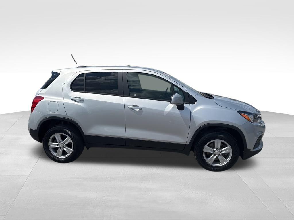used 2022 Chevrolet Trax car, priced at $17,895