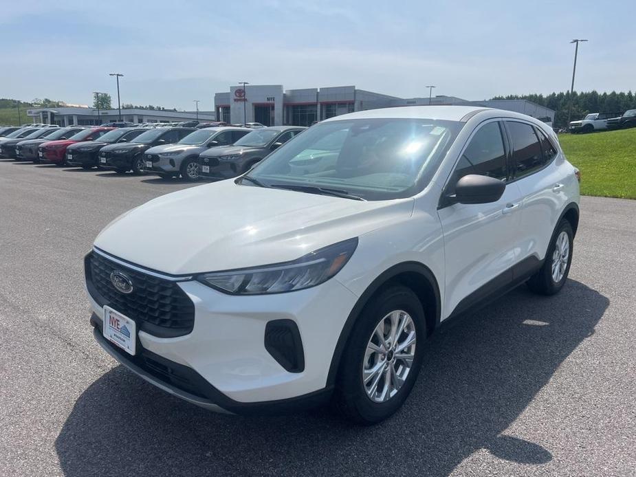 used 2023 Ford Escape car, priced at $30,624