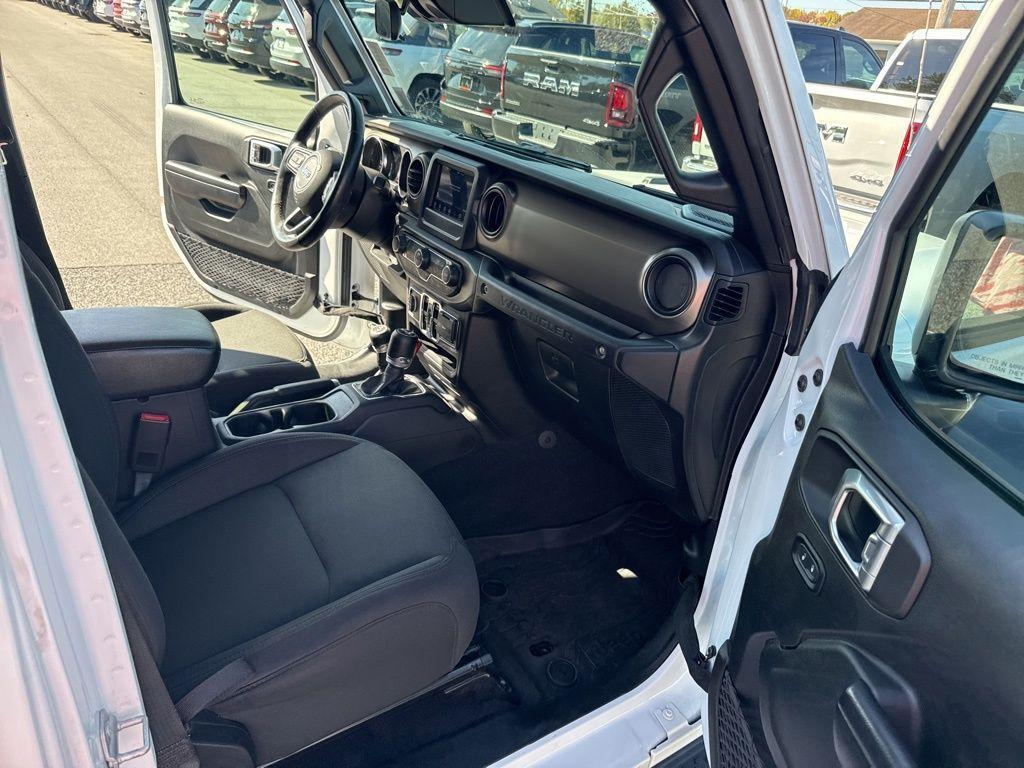 used 2021 Jeep Wrangler Unlimited car, priced at $33,995