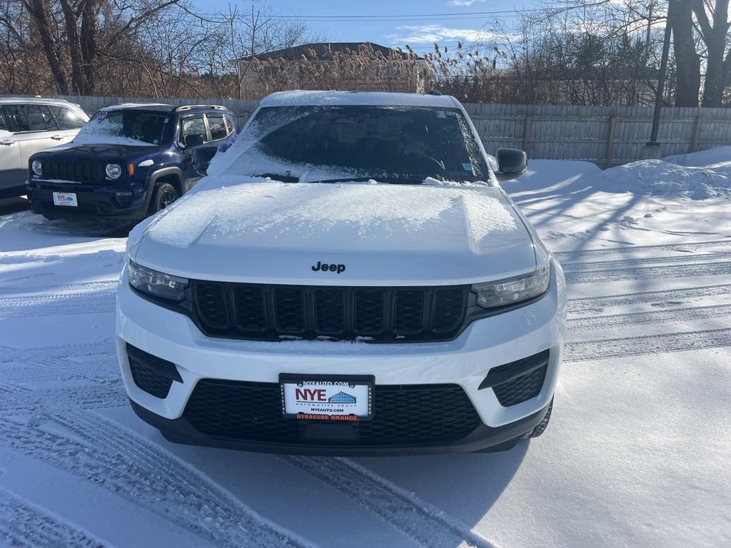 used 2023 Jeep Grand Cherokee car, priced at $34,597