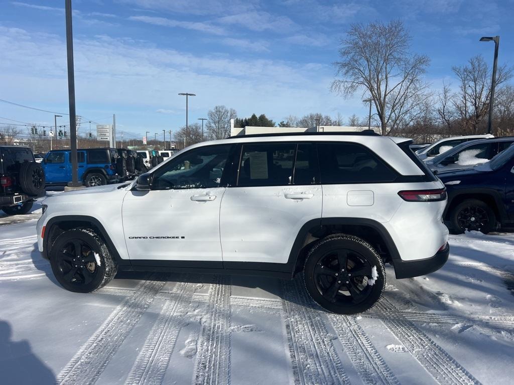 used 2023 Jeep Grand Cherokee car, priced at $34,597