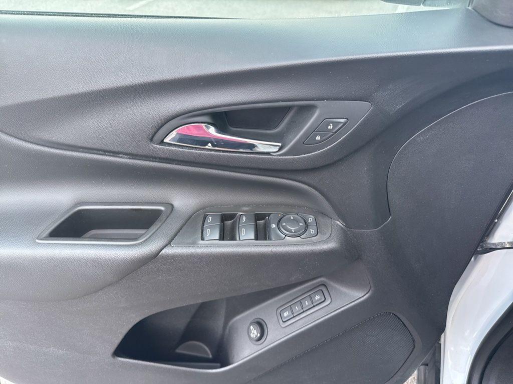 used 2021 Chevrolet Equinox car, priced at $19,868