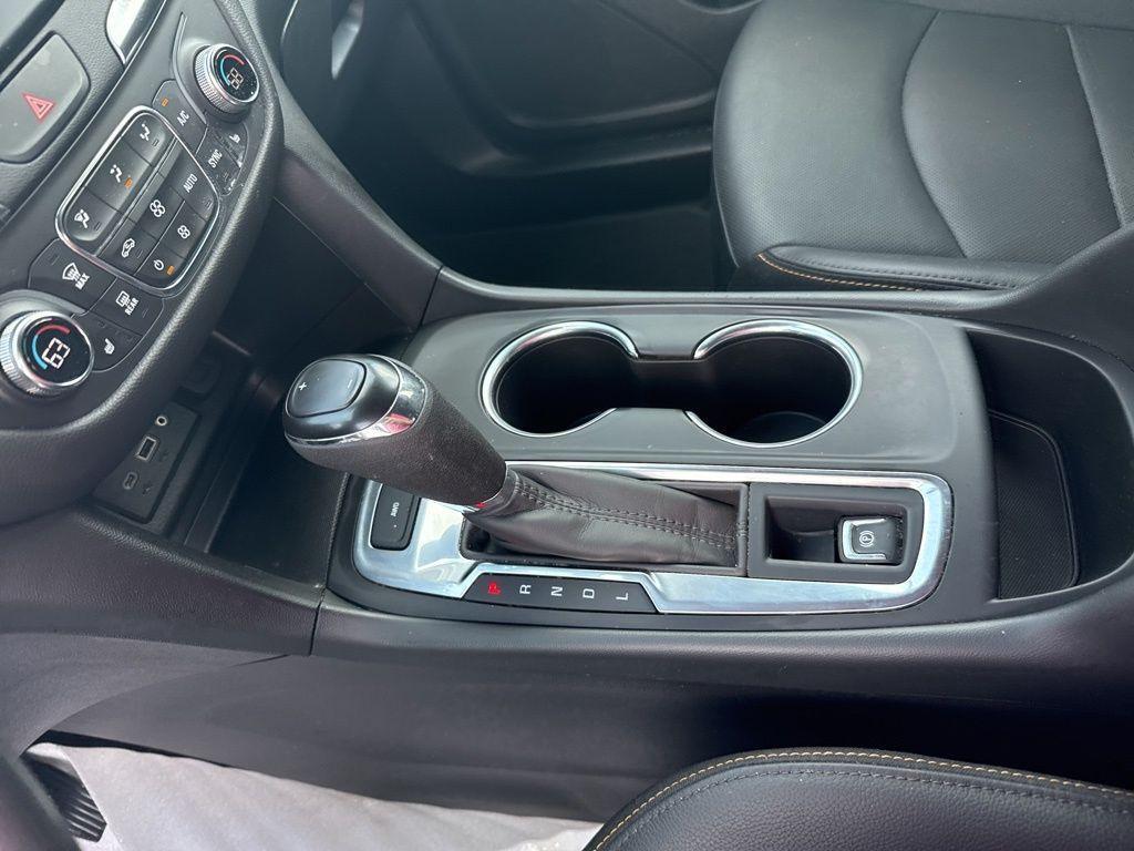 used 2021 Chevrolet Equinox car, priced at $19,868