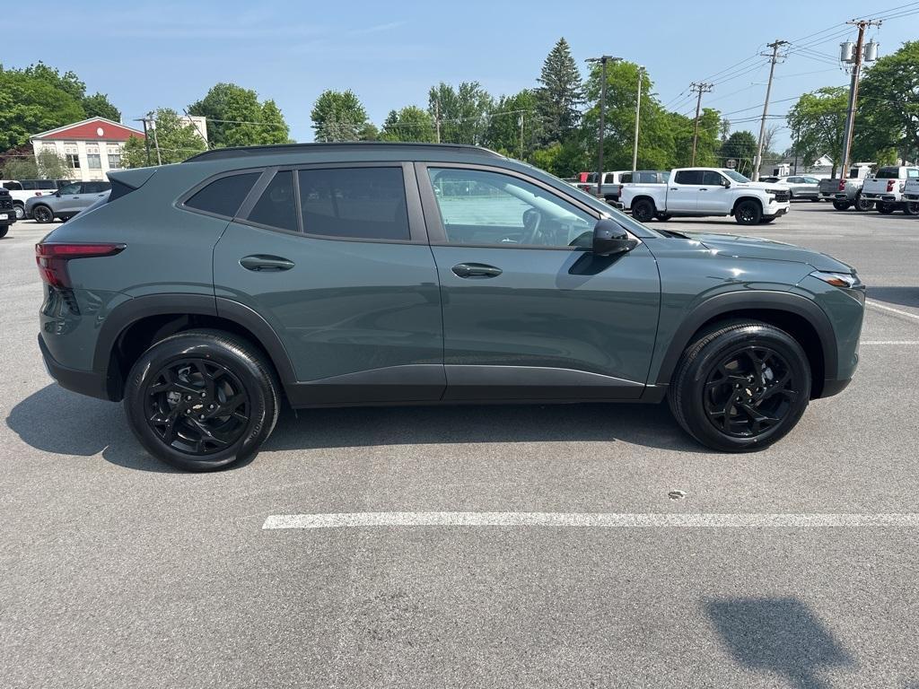 used 2025 Chevrolet Trax car, priced at $23,999