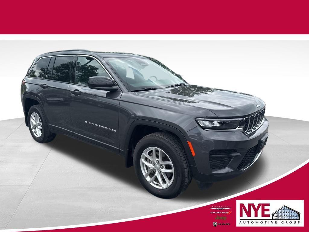 used 2025 Jeep Grand Cherokee car, priced at $42,995