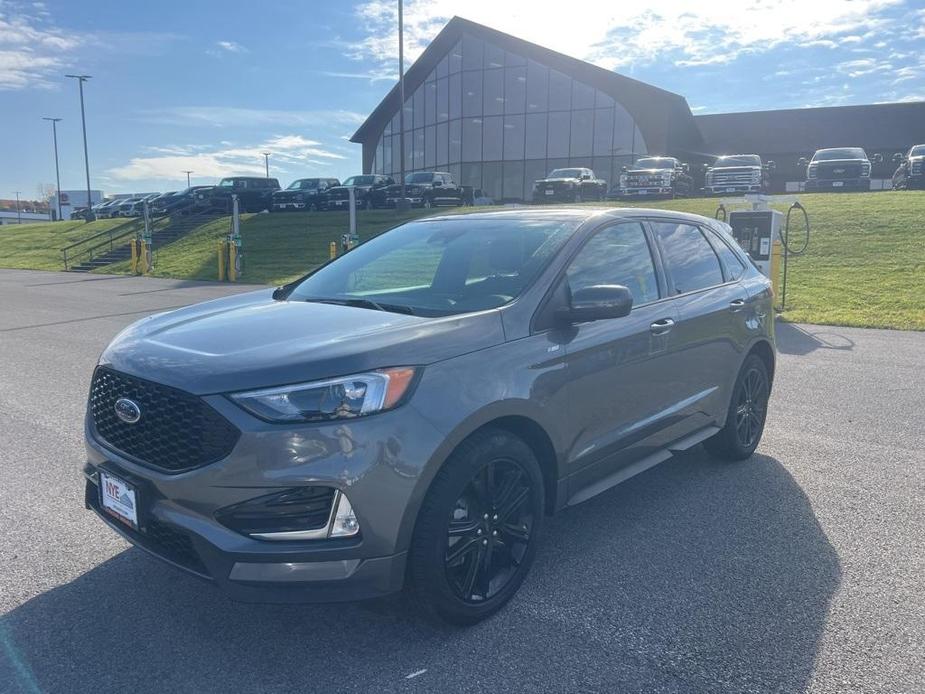 used 2024 Ford Edge car, priced at $40,925