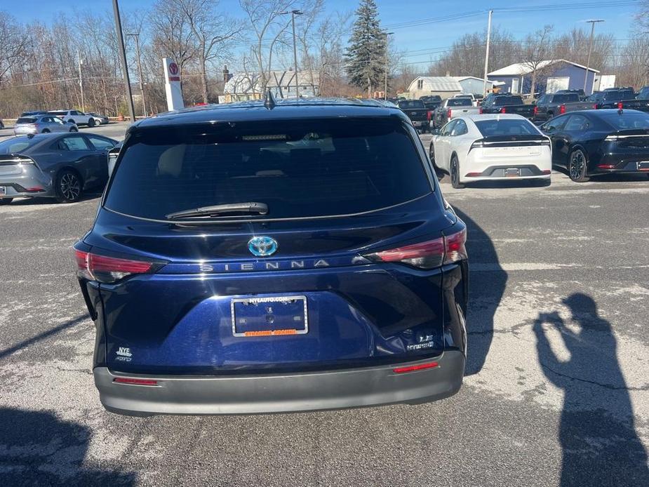 used 2022 Toyota Sienna car, priced at $38,900