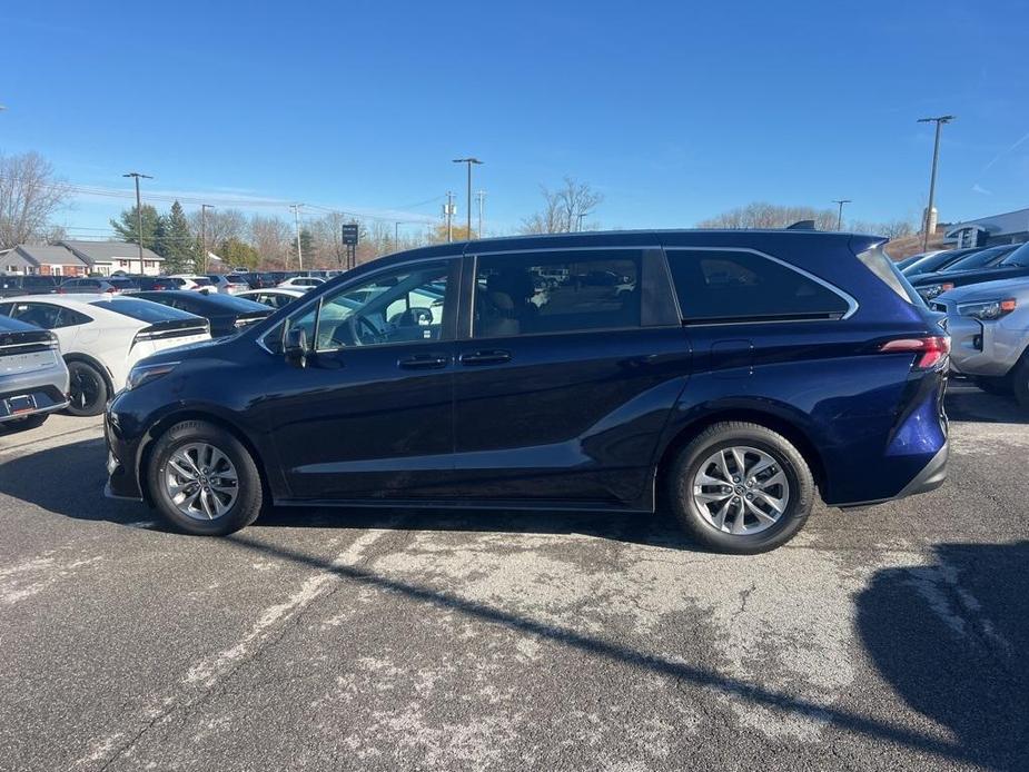 used 2022 Toyota Sienna car, priced at $38,900