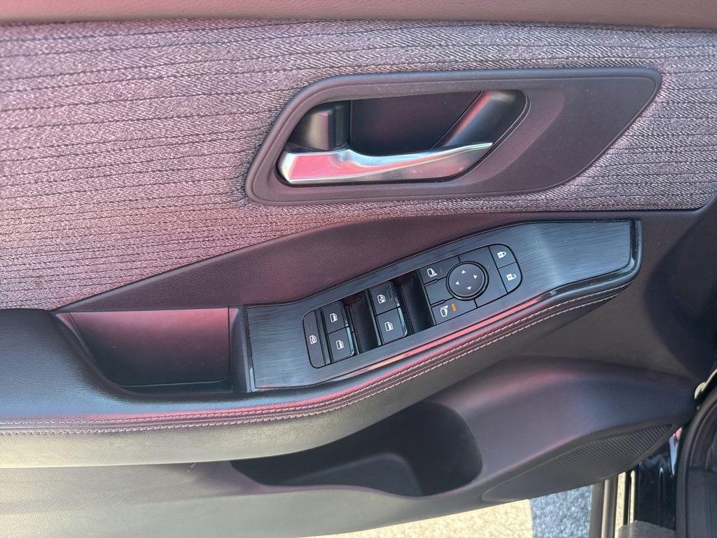used 2023 Nissan Rogue car, priced at $21,499