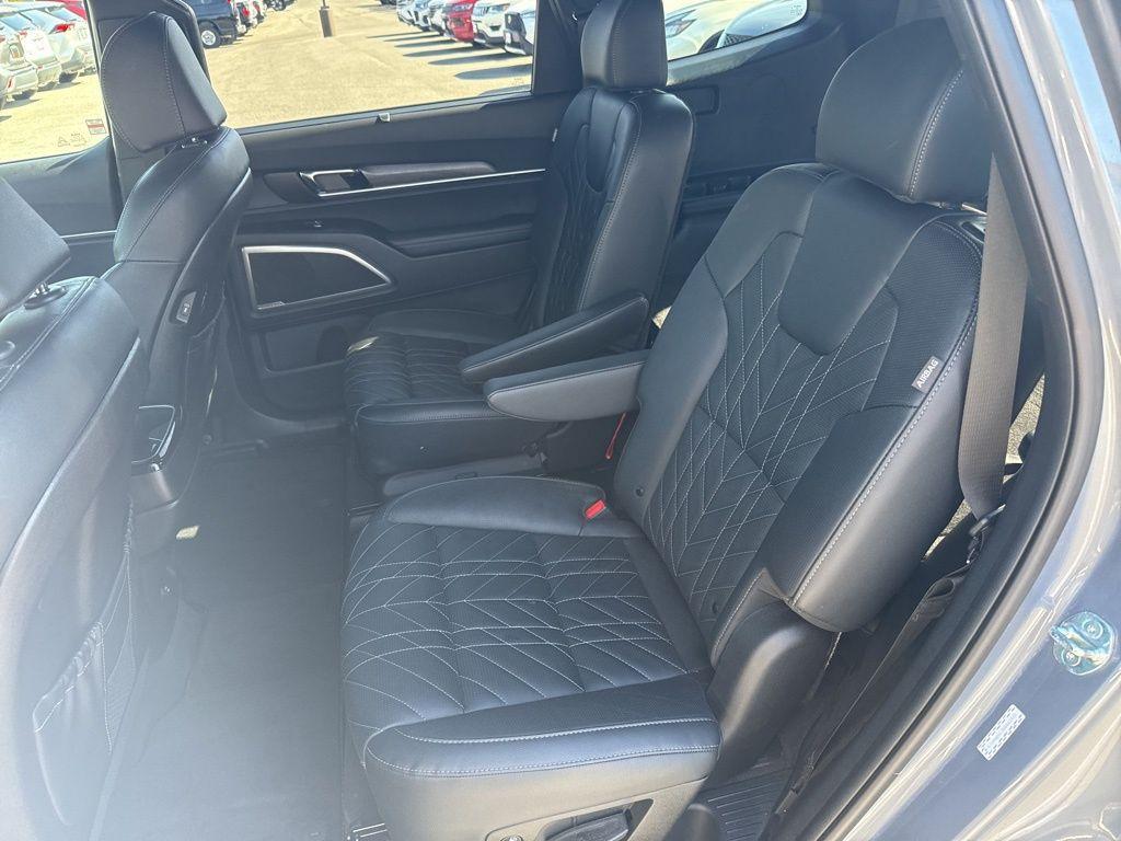 used 2024 Kia Telluride car, priced at $40,250