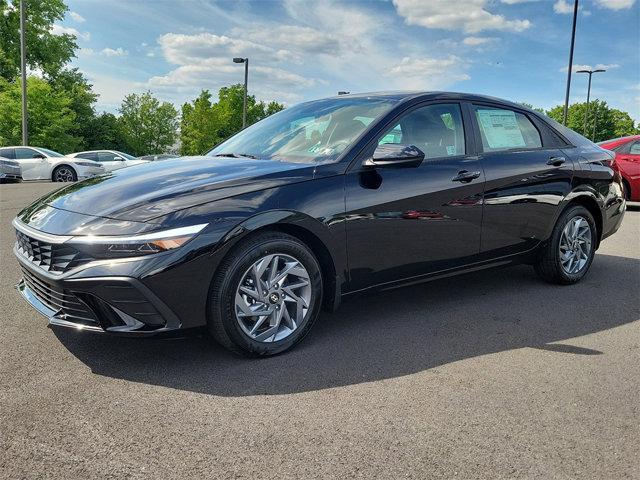 new 2025 Hyundai Elantra car, priced at $24,095