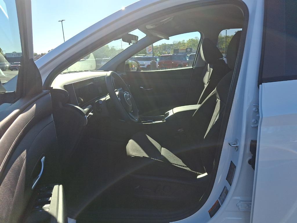 new 2026 Hyundai Tucson car, priced at $34,292