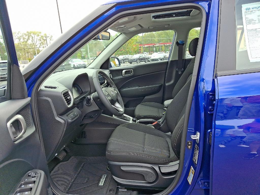 new 2025 Hyundai Venue car, priced at $23,112
