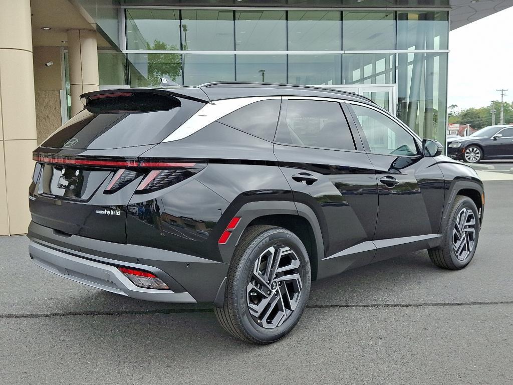 new 2025 Hyundai TUCSON Hybrid car, priced at $42,037