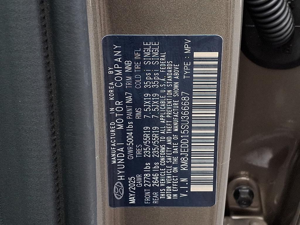 new 2025 Hyundai TUCSON Hybrid car, priced at $43,485
