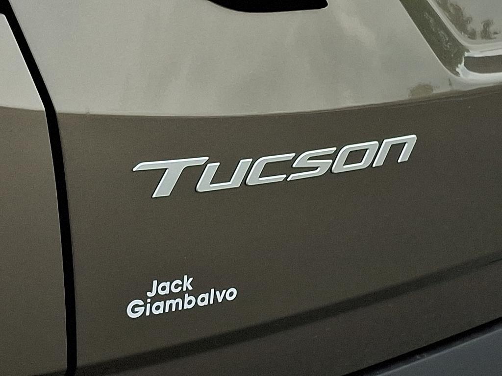 new 2025 Hyundai TUCSON Hybrid car, priced at $43,485