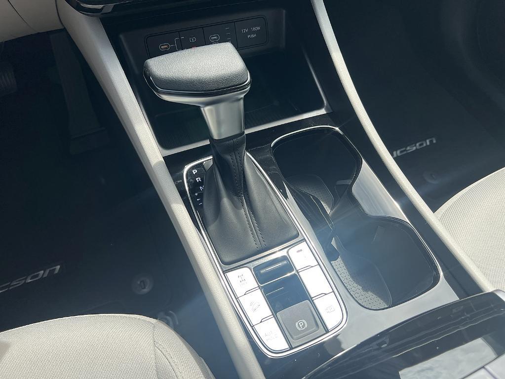 new 2025 Hyundai Tucson car, priced at $33,212