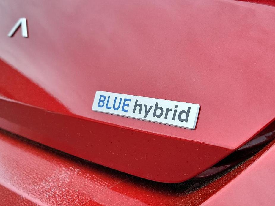 new 2024 Hyundai Elantra HEV car, priced at $27,970