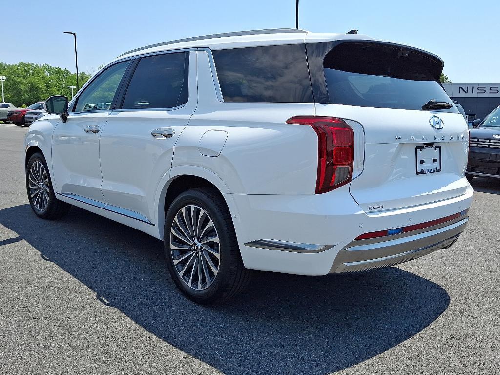 new 2025 Hyundai Palisade car, priced at $54,048