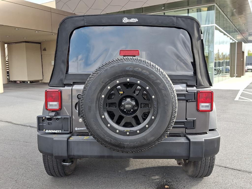 used 2016 Jeep Wrangler Unlimited car, priced at $18,067