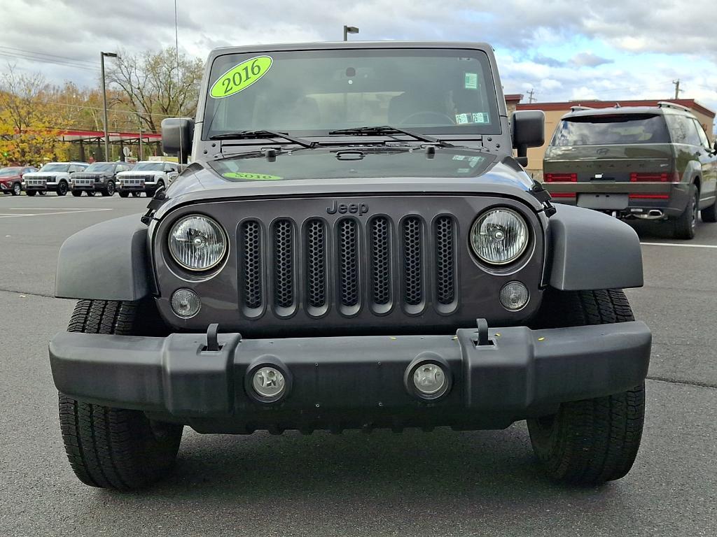 used 2016 Jeep Wrangler Unlimited car, priced at $18,067