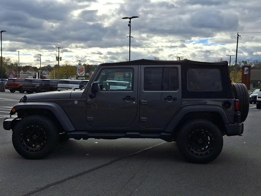 used 2016 Jeep Wrangler Unlimited car, priced at $18,067