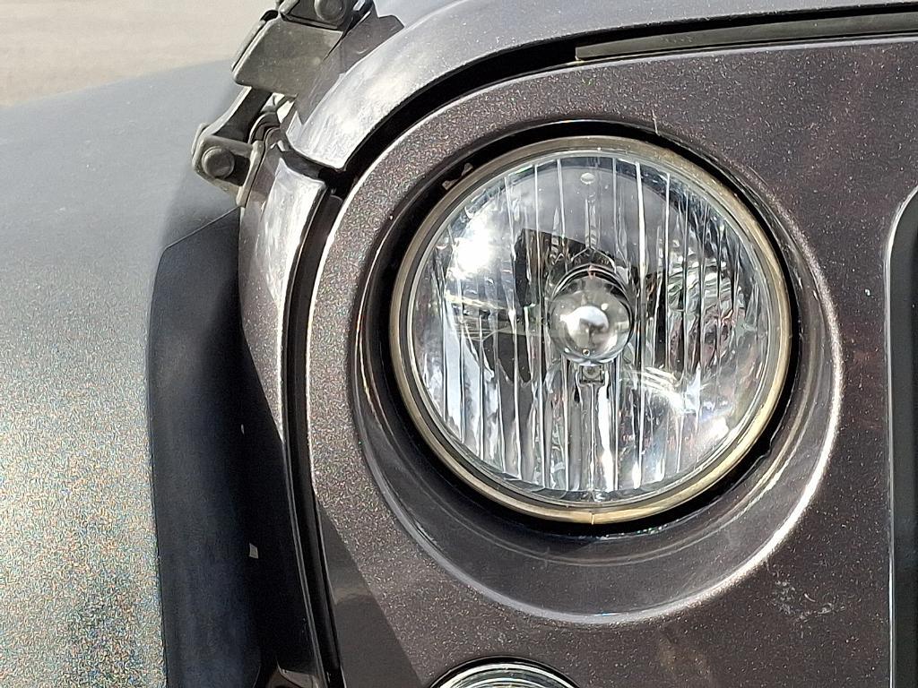 used 2016 Jeep Wrangler Unlimited car, priced at $18,067