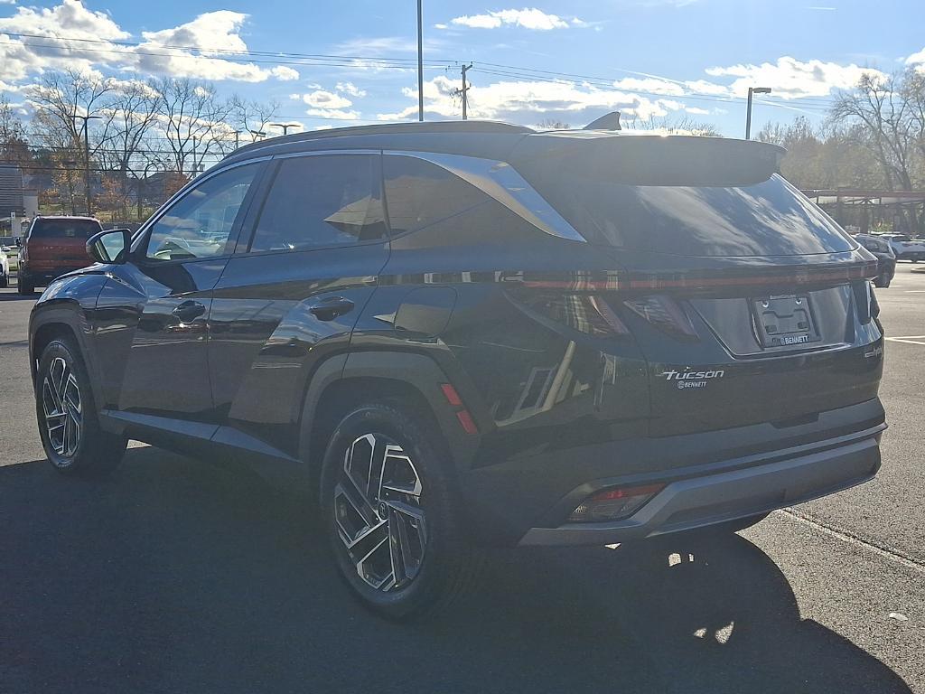 new 2026 Hyundai TUCSON Hybrid car, priced at $43,444
