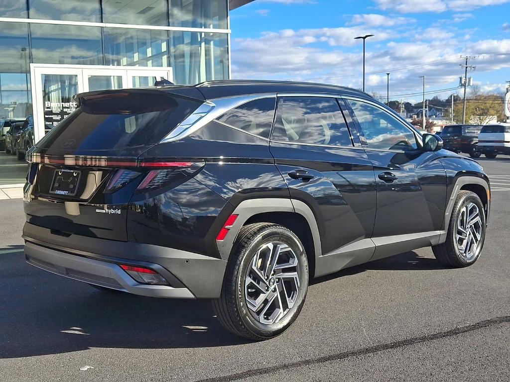 new 2026 Hyundai TUCSON Hybrid car, priced at $43,444