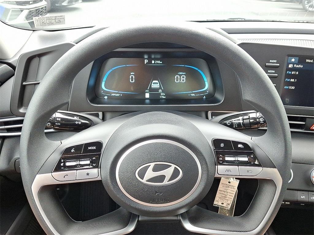 new 2025 Hyundai Elantra car