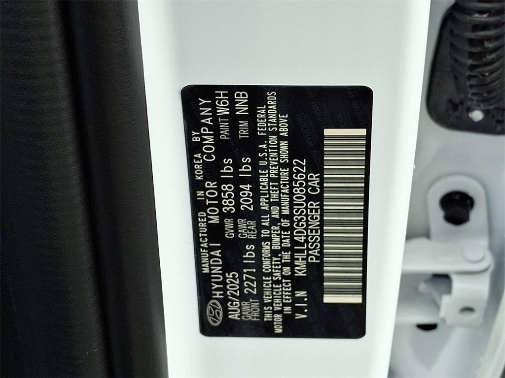 new 2025 Hyundai Elantra car