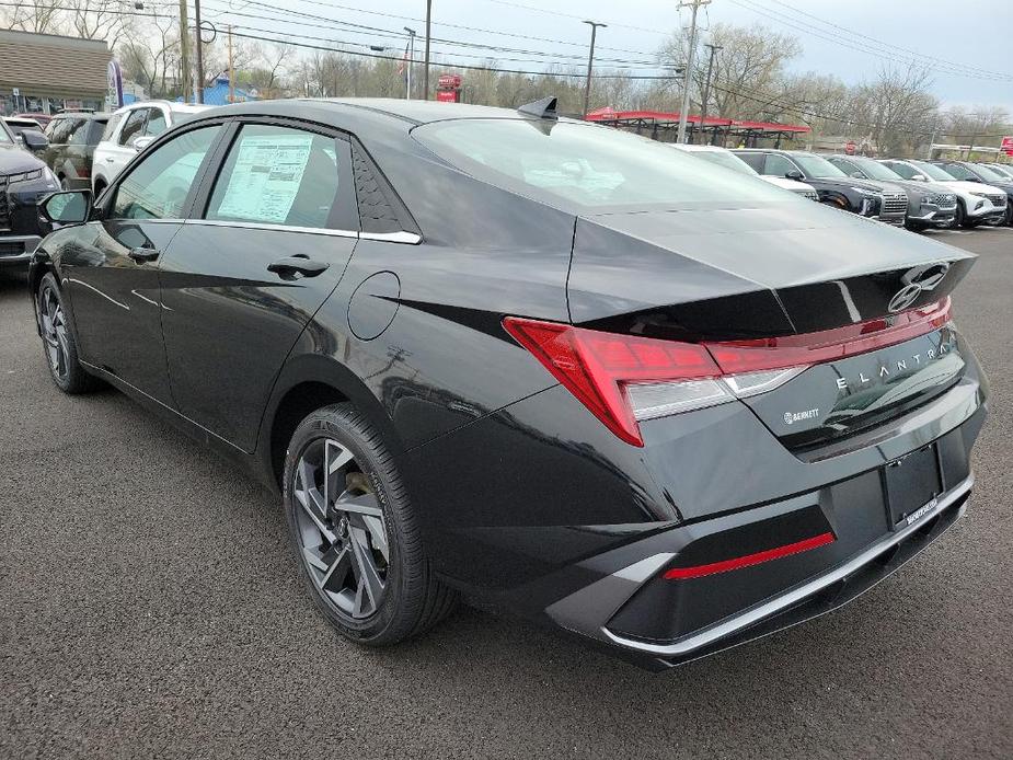 new 2024 Hyundai Elantra car, priced at $26,840