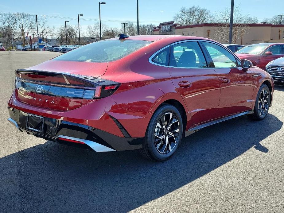 new 2024 Hyundai Sonata car, priced at $29,185