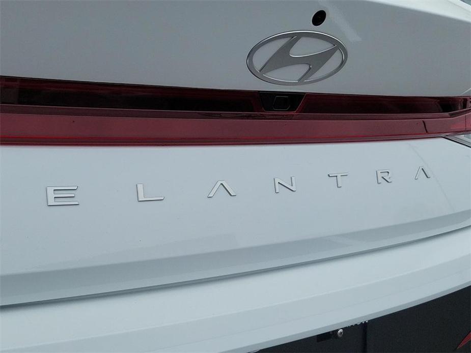 new 2024 Hyundai Elantra car, priced at $25,760