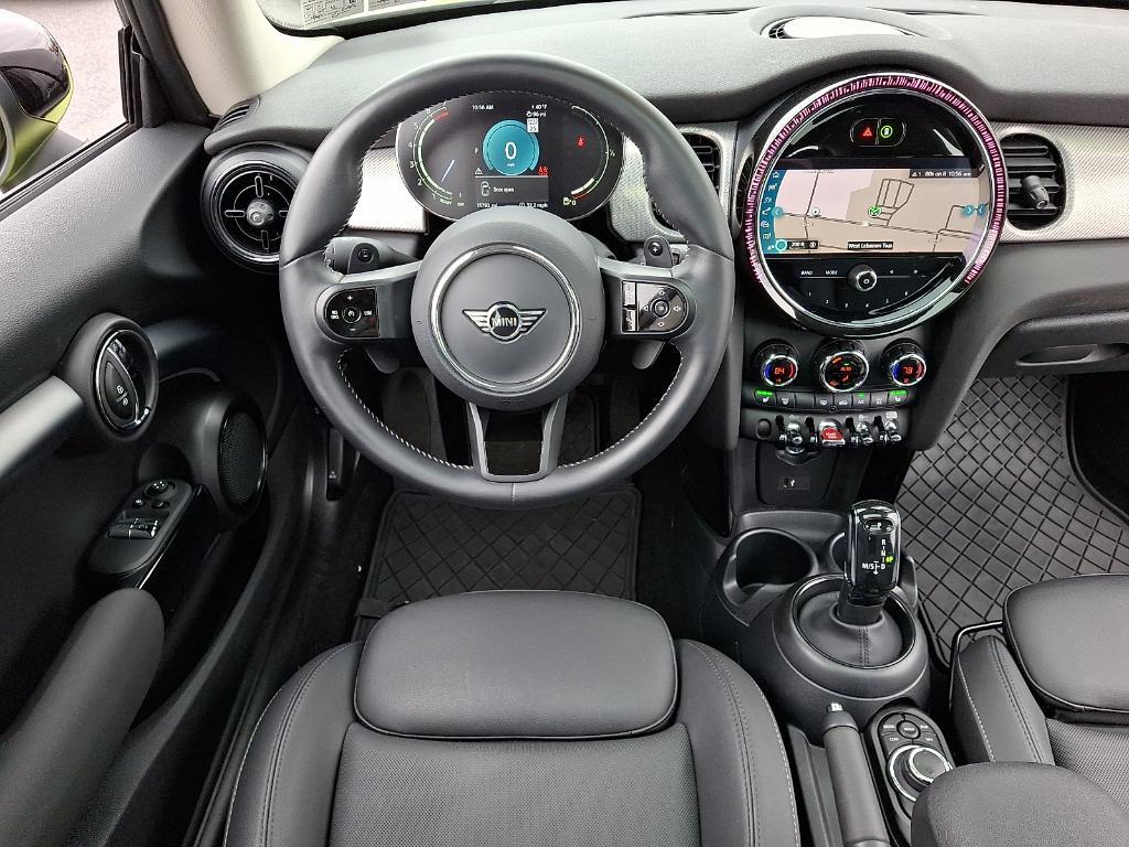 used 2024 MINI Hardtop car, priced at $28,182