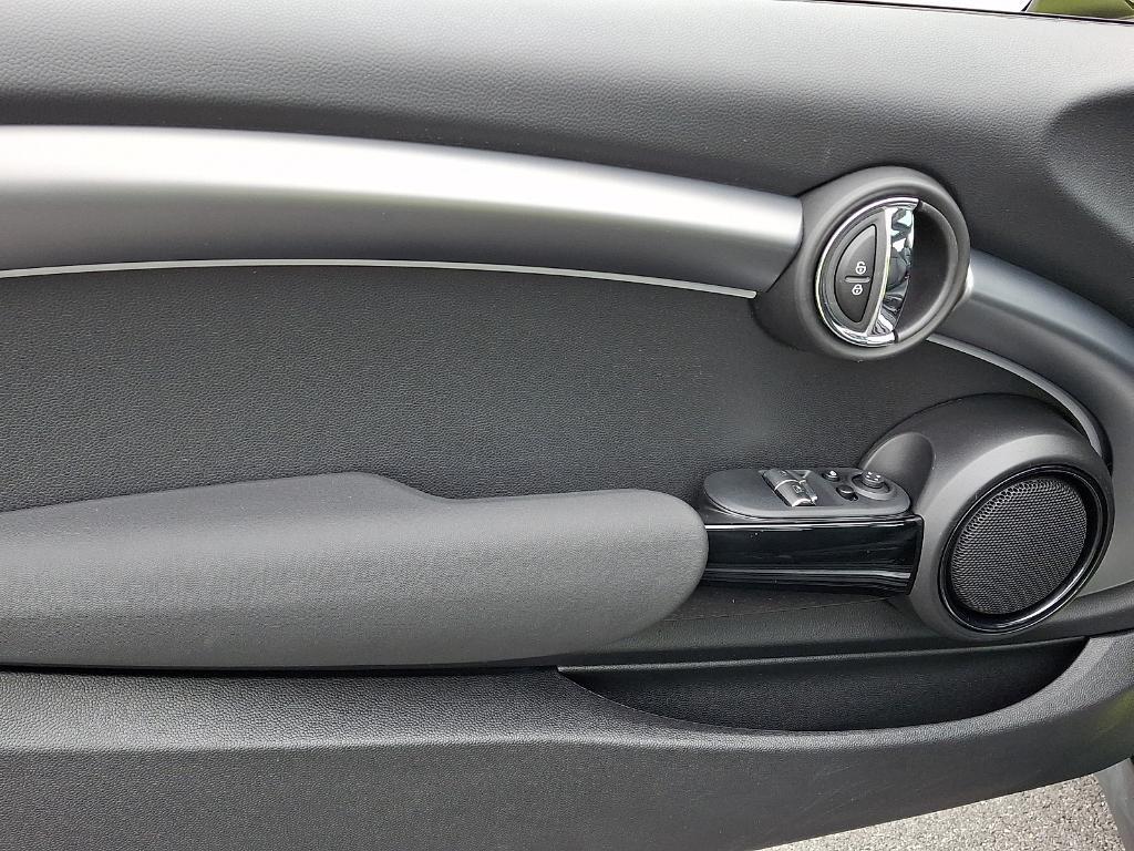 used 2024 MINI Hardtop car, priced at $28,182