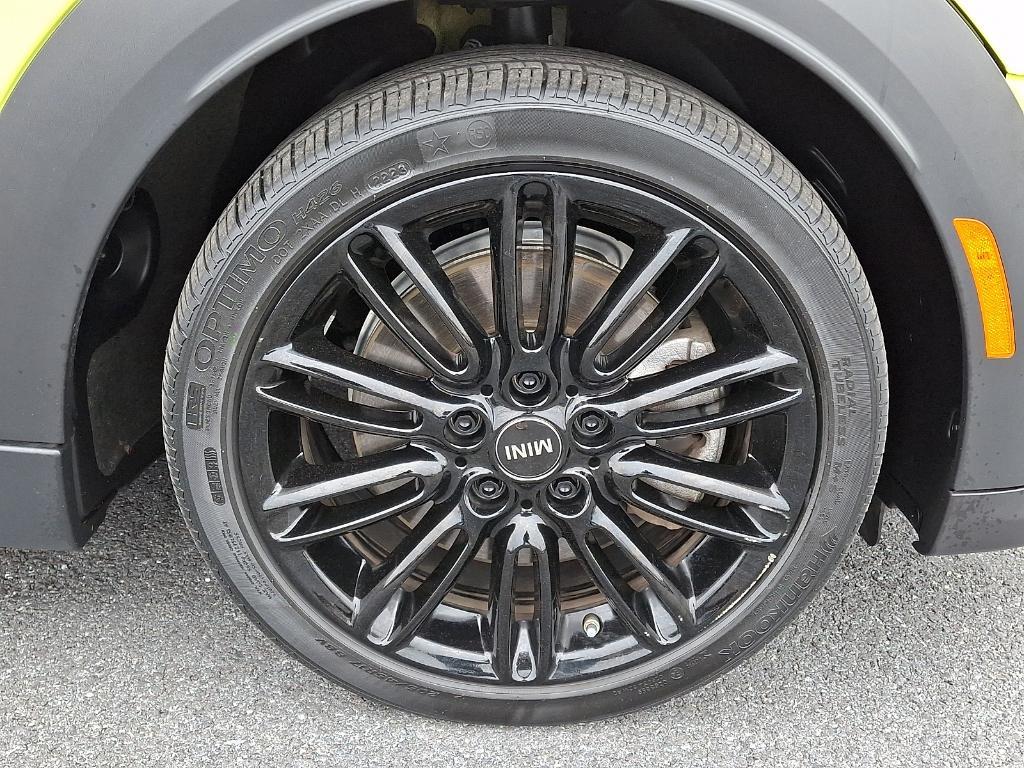 used 2024 MINI Hardtop car, priced at $28,182