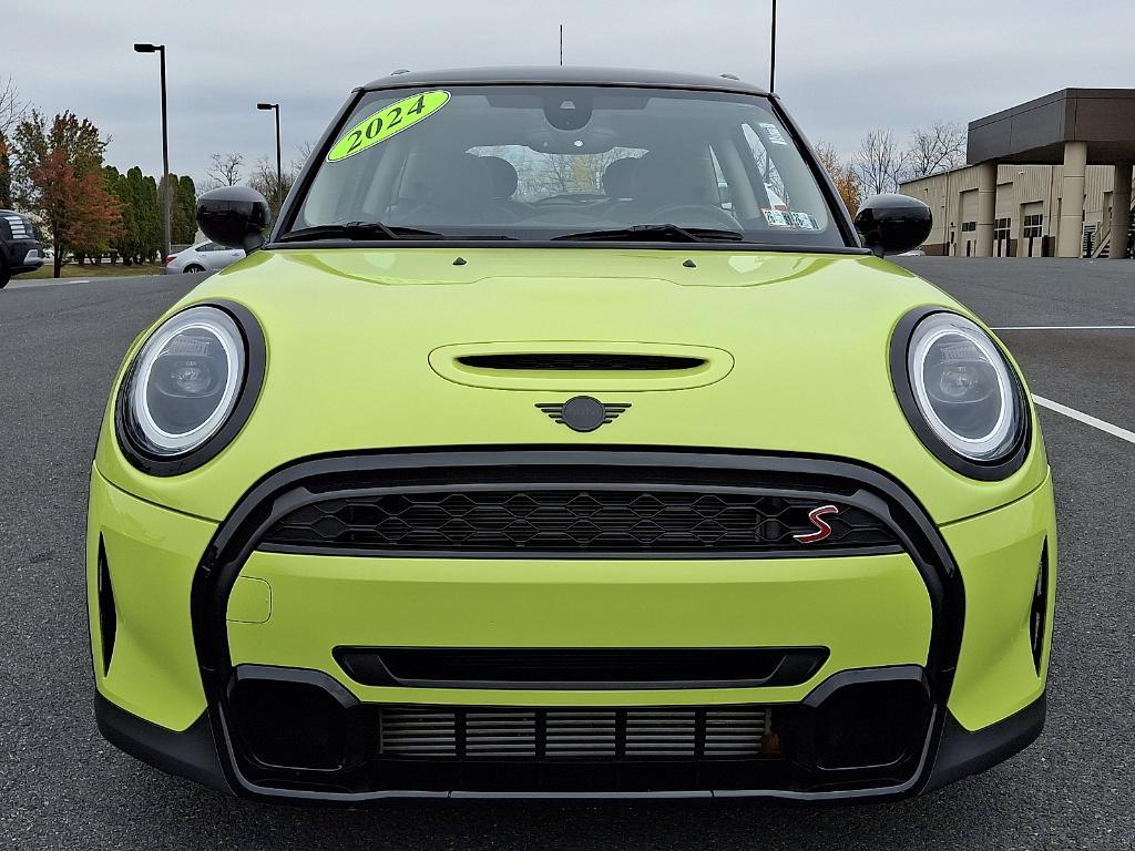 used 2024 MINI Hardtop car, priced at $28,182