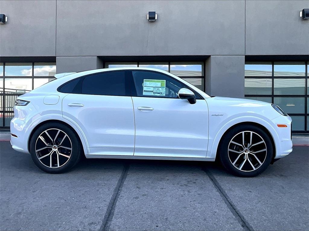 new 2025 Porsche Cayenne car, priced at $131,925