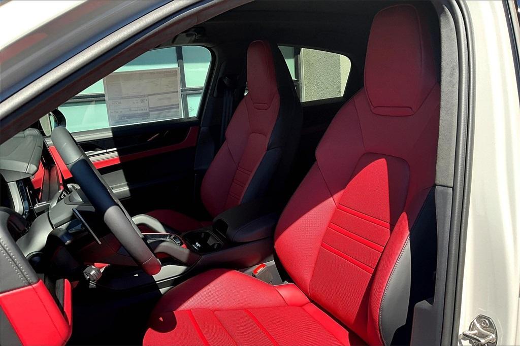 new 2025 Porsche Cayenne car, priced at $156,015